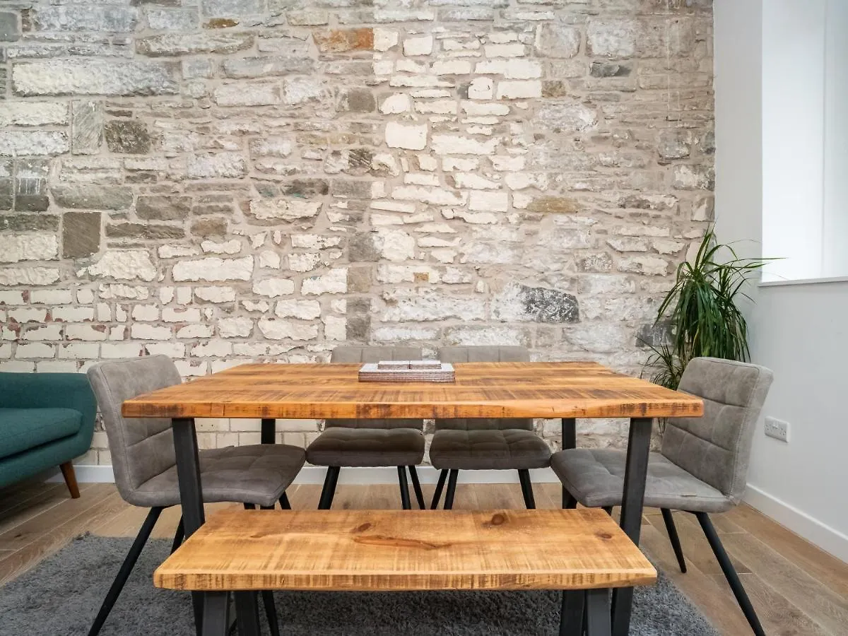 Pass The Keys Stunning 3 Bed Loft Style Apt With Free Parking Εδιμβούργο 0*,  Ηνωμένο Βασίλειο