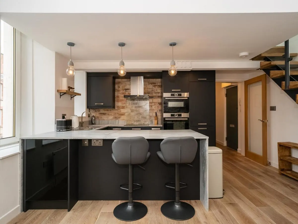 Pass The Keys Stunning 3 Bed Loft Style Apt With Free Parking Εδιμβούργο 0*,  Ηνωμένο Βασίλειο